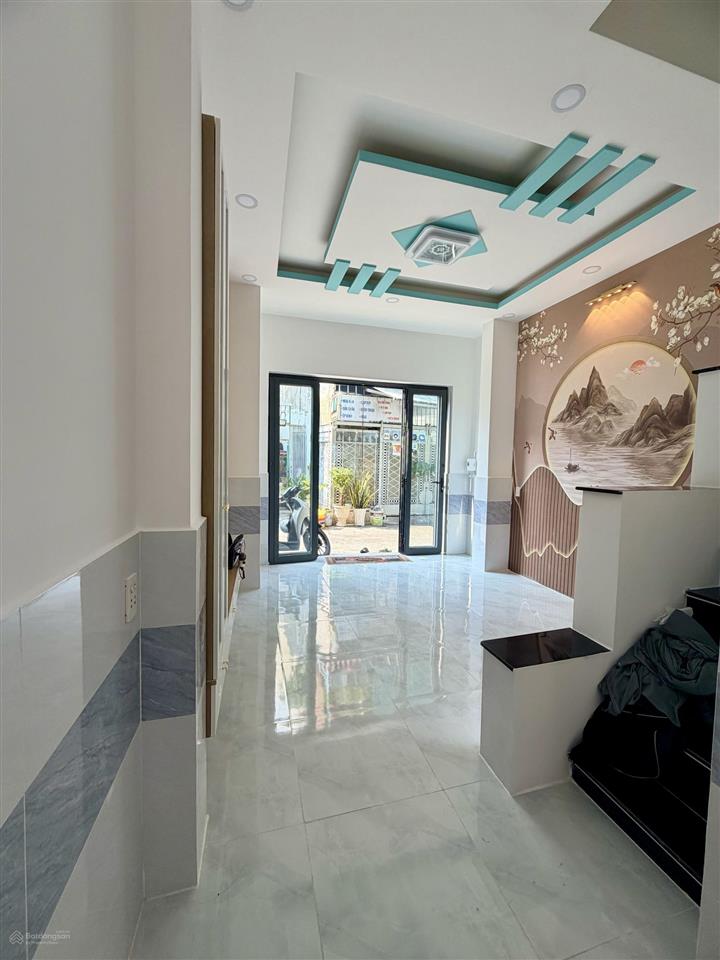 Căn góc lương văn can q8  ngang 3.8m  hẻm 4m  3pn  chỉ 3 tỷ880  shr hoàn công chuẩn