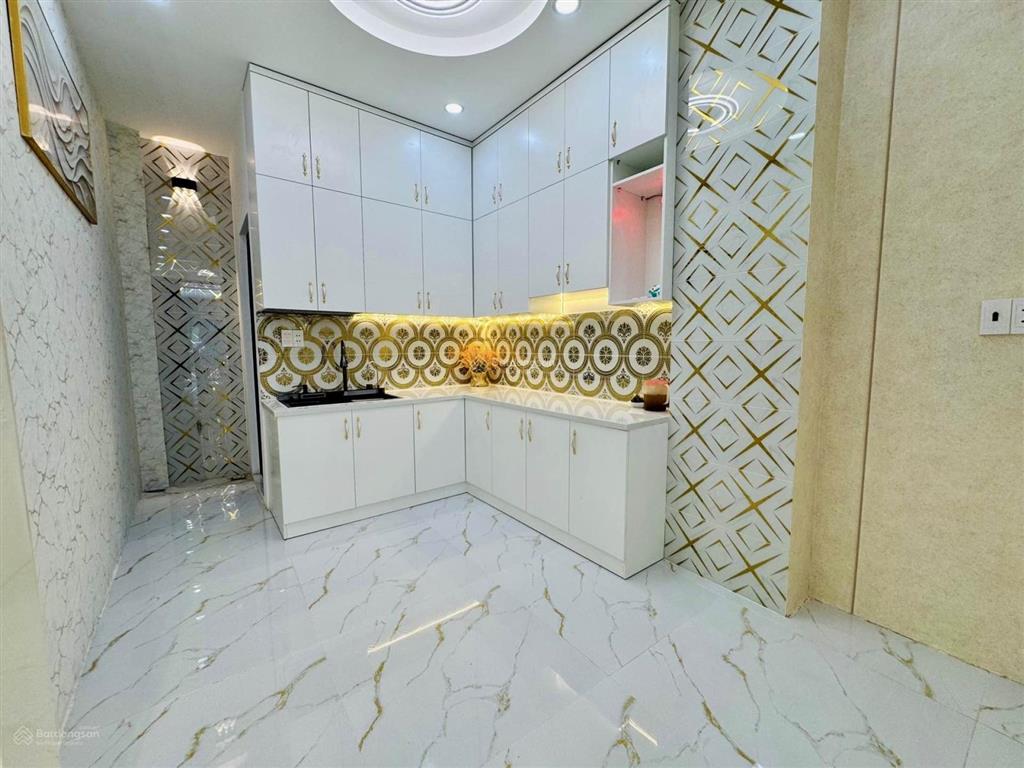 Hàng hiếm  nhà mới  đường xe tải dương bá trạc q8 3tầng  3pn  nhỉnh 6t