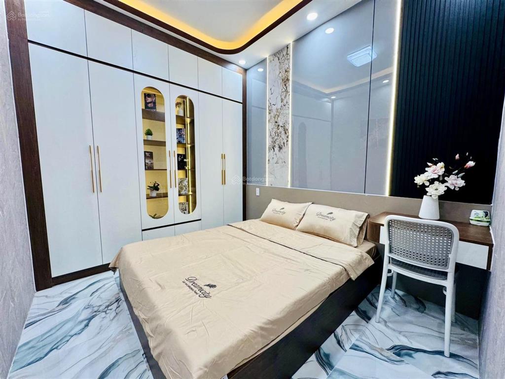 Hàng hiếm  nhà mới  đường xe tải dương bá trạc q8 3tầng  3pn  nhỉnh 6t