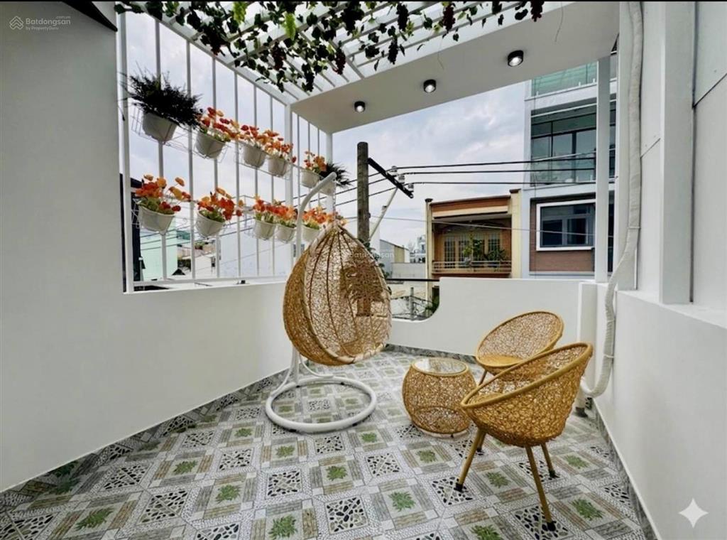 Hàng hiếm  nhà mới  đường xe tải dương bá trạc q8 3tầng  3pn  nhỉnh 6t