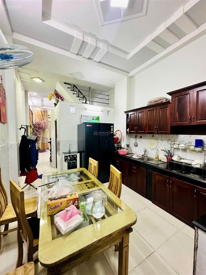 Cách mt phạm đức sơn q8 30m  ngay trường nguyễn thị định  hẻm xe hơi  3tầng  chỉ 5đ15