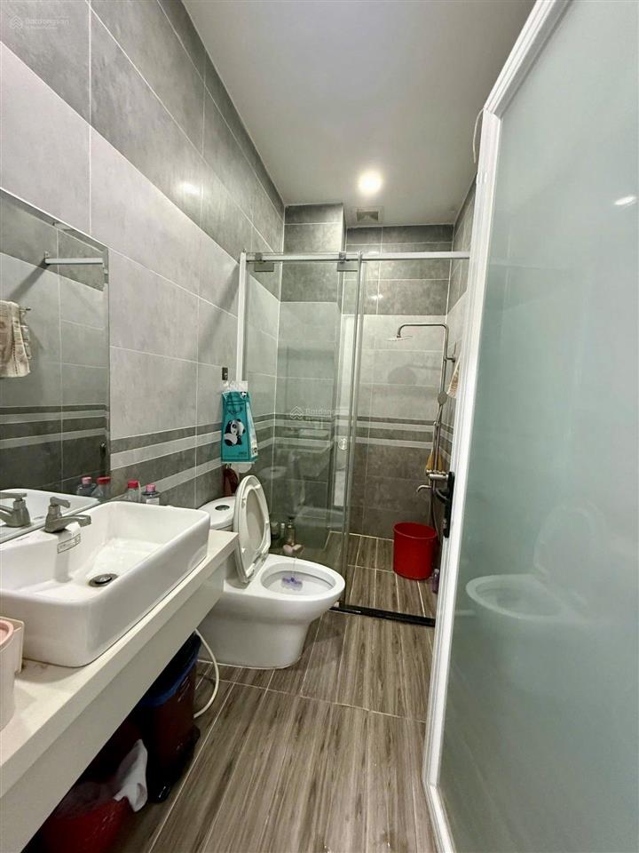 Nhà mặt tiền kdc trịnh quang nghịxe hơi ngủ trong nhà ngang 5mx22m 4tầng  chỉ 8t.ỷ8