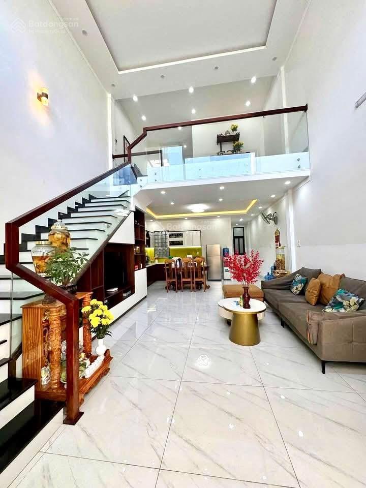 Hàng hiếm  dt 5x20m  đường số kdc  2 xe ô tô tránh nhau  chỉ 5,75 tỷ  shr  không quy hoạch