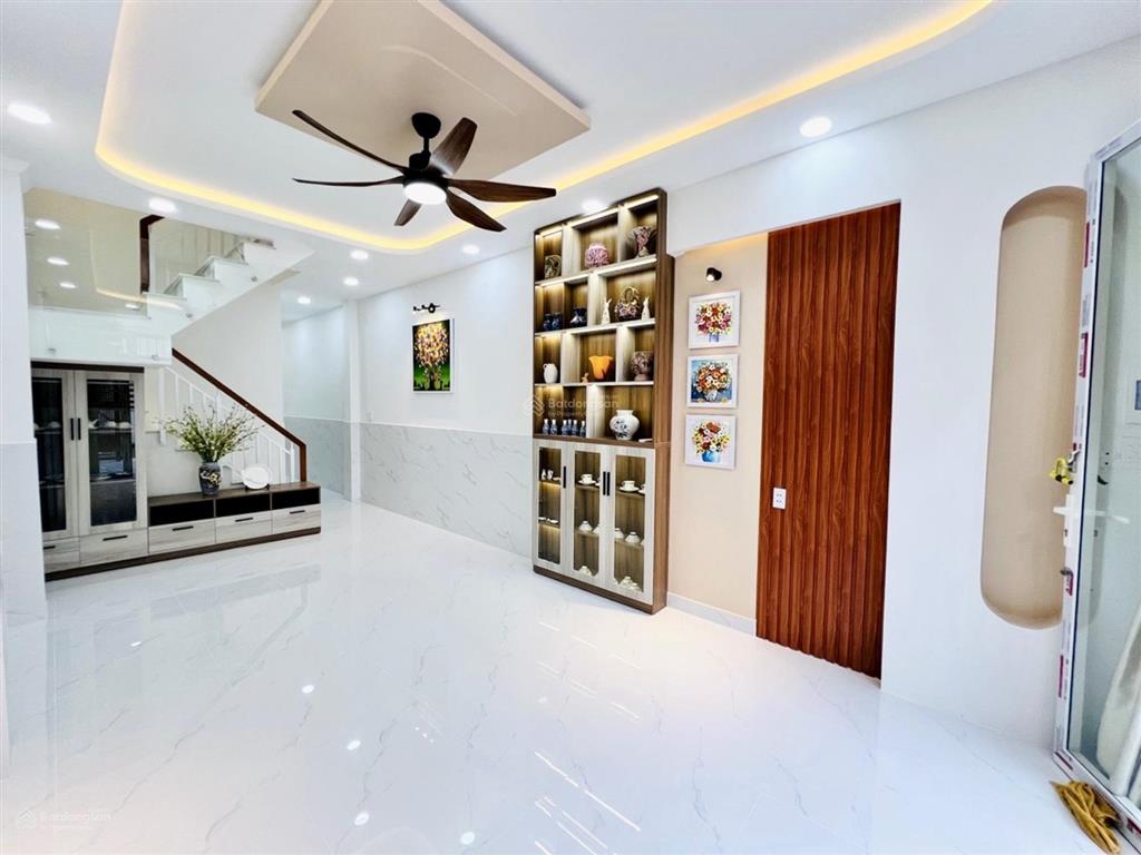Ngay dự án cầu bình tiên  trường ngô gia tự  nhà 86m  3 tầng  chỉ hơn 6 tỷ  có phòng ngủ trệt