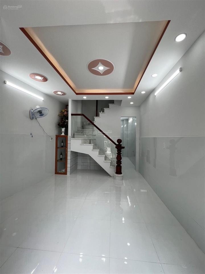 Mặt tiền bình đông, chỉ hơn 5 tỷ, 51 m2, 4pn, 3wc, shr  hoàn công đầy đủ