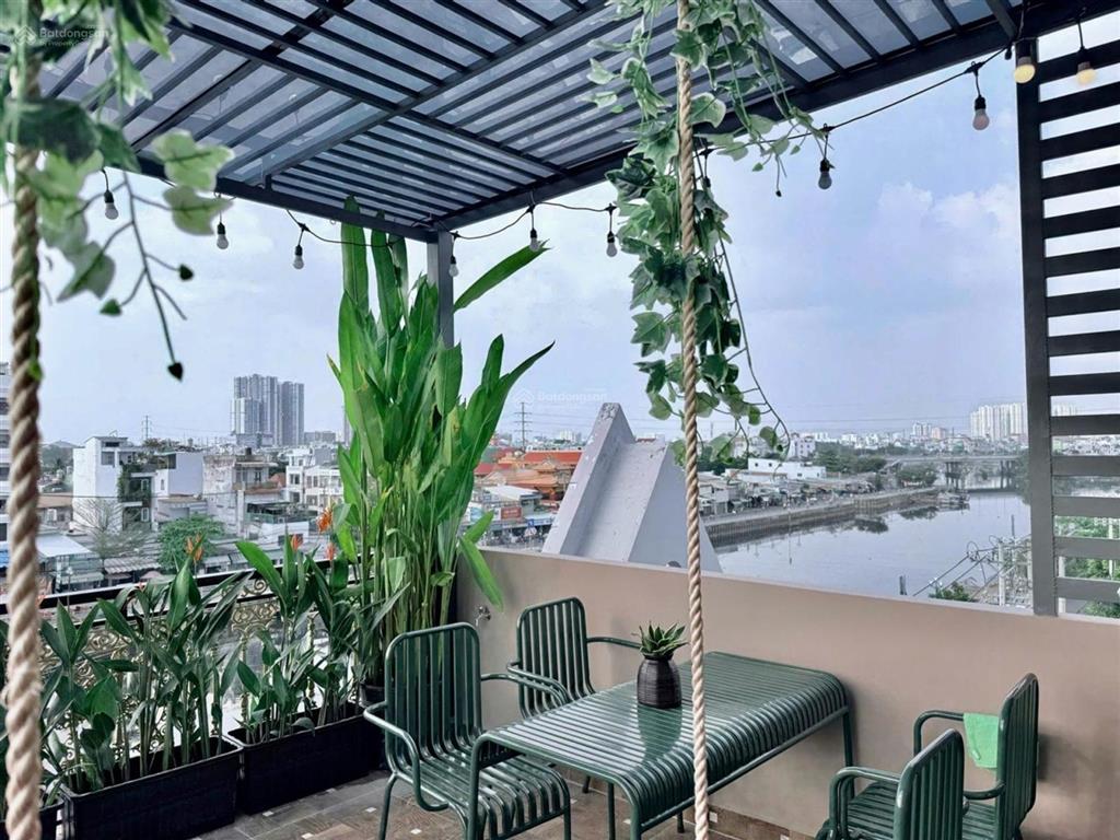 Siêu phẩm mặt tiền view sông quận 8, đường 12m  5 tầng full nội thất  chỉ hơn 8tỷ