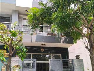 Bán gấp nhà mới kdc nguyễn văn linh ngay trường đại học văn hiến 90m4tầng  chỉ 7đ99