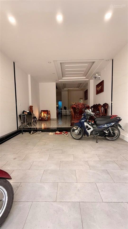 Nhà phố kdc nguyễn văn linh ngay trường đại học văn hiến  5m x 20m  4 tầng  chỉ hơn 8đ