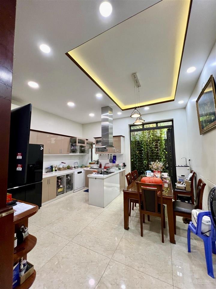 Nhà mặt tiền đường số phạm thế hiển quận 8  4 tầng 5m x20m nhỉnh 9đ