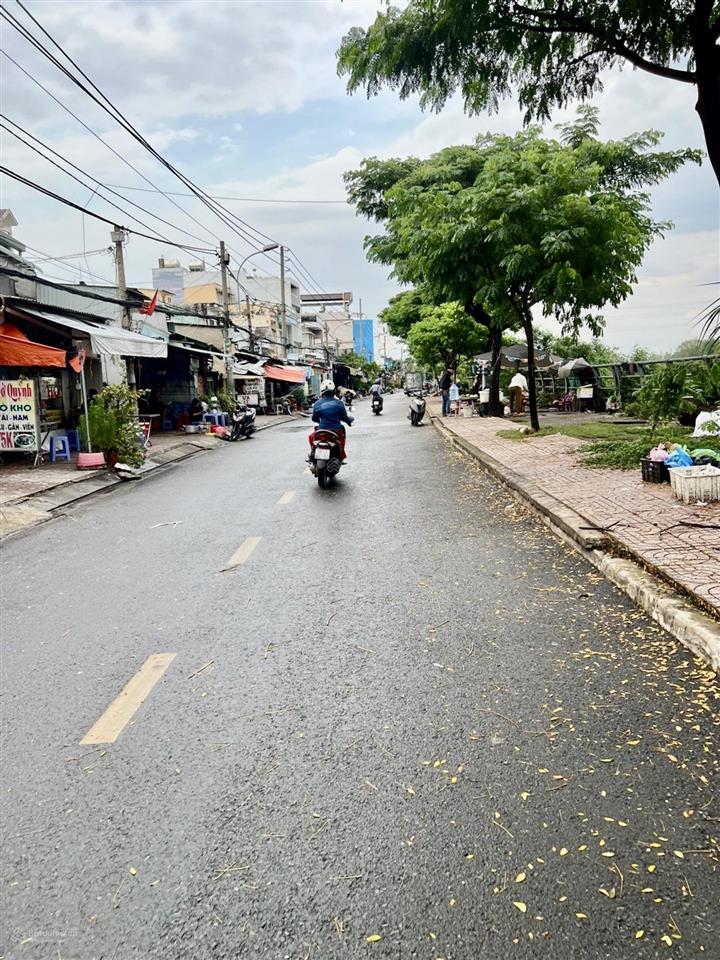 Hẻm 5m ô tô vào tận nhà  lưu hữu phước quận 8  ngang gần 6m  4 tầng  chỉ hơn 4 tỷ