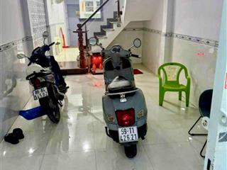 Nhà đẹp 4 tầng, ngay cầu chà, lưu hữu phước, 42m2, chỉ 4.x tỷ, hoàn công chuẩn