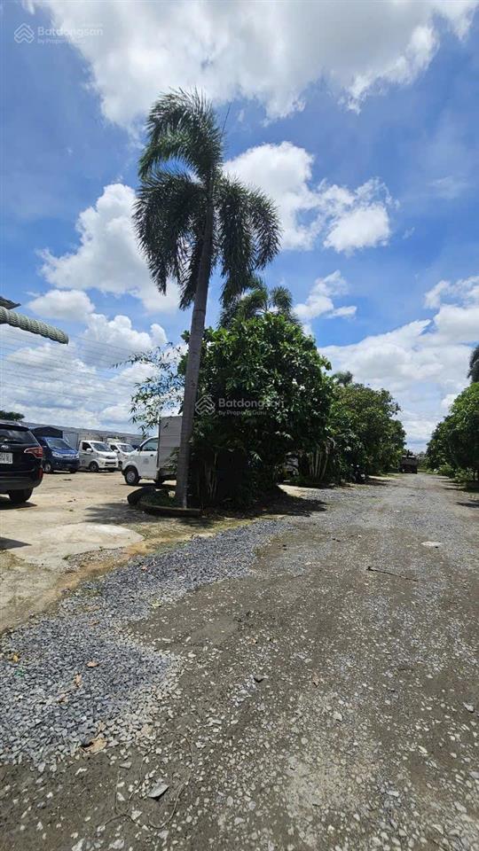 Xuất cảnh bán gấp  bán đất phạm thị giây 11000m2  180 tỷ