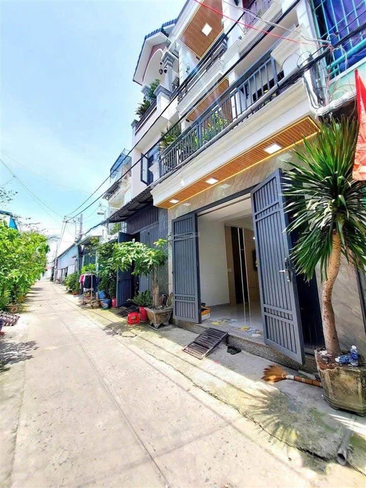 Hẻm xe hơi  3 tầng nguyễn thị kiểư,tân thới hiệp dt, 4x14m nhỉnh 5tỷ
+ nhà kết cấu 1 trệt, 2 lầu
