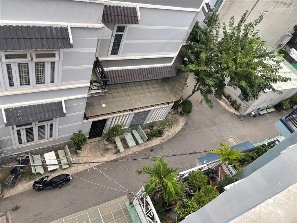 Trung tâm gò vấp  hẻm xe hơi đỗ cửa  dt 5x18m chỉ 10 tỷ kết cấu 4 tầng btct  tặng full nội thất