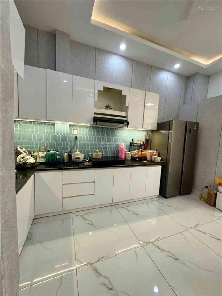 Hẻm xe hơi .4tầng dt 4x13m2 nhỉnh 7tỷ phạm văn chiêu gò vấp
 kế cấu.4tầng , 4 pn,4wc nội thất xịn