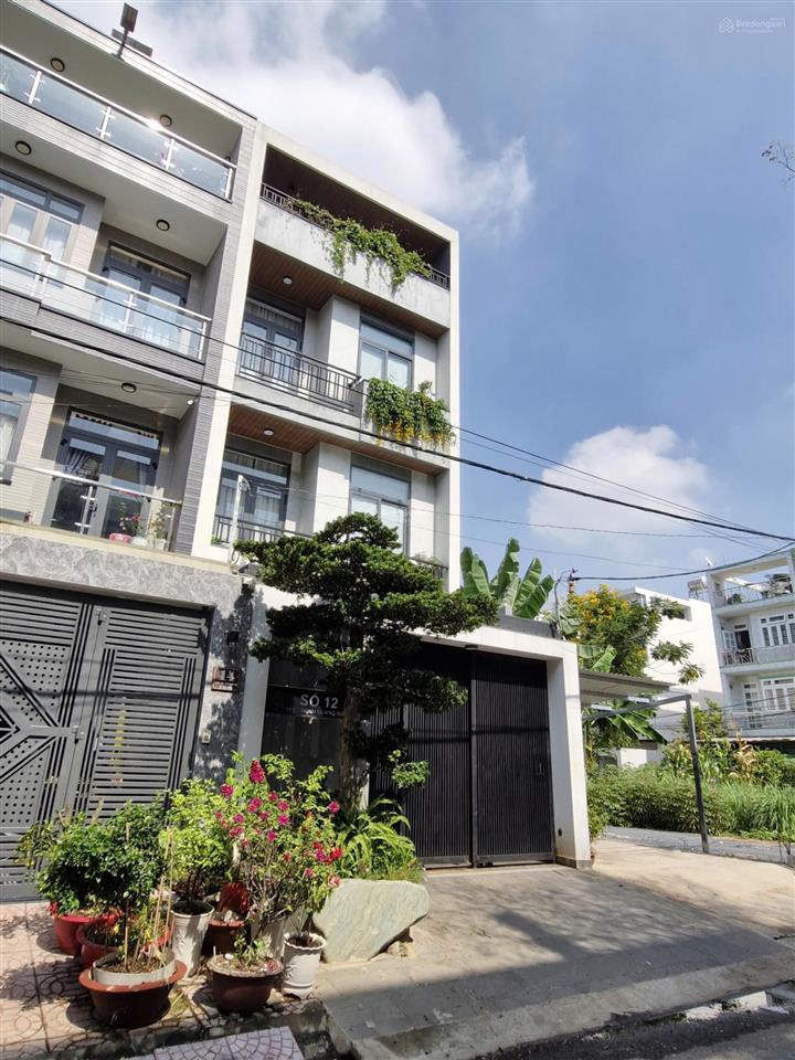 Bán nhà mặt tiền 4 tầng khu dân cư phú lợi ngang 5m xe hơi ngủ tặng nội thất gần chợ khu phân lô