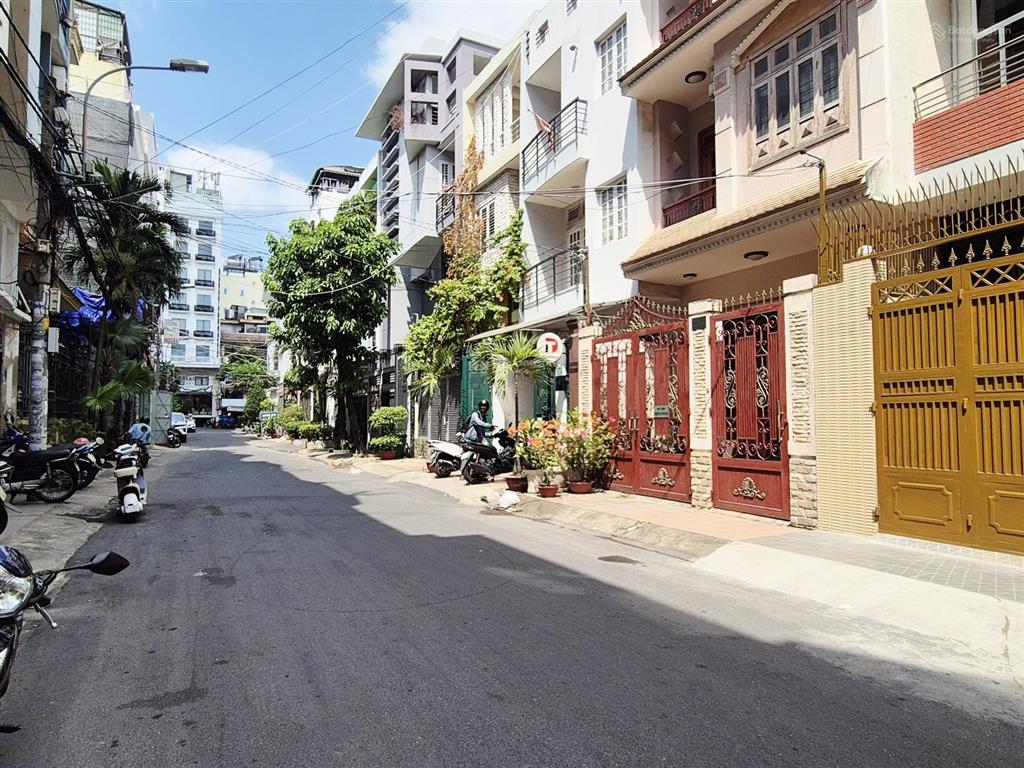 Nhà 5x16.5m 4 lầu trần thiện chánh q10  thuê 100 triệu  có thang máy