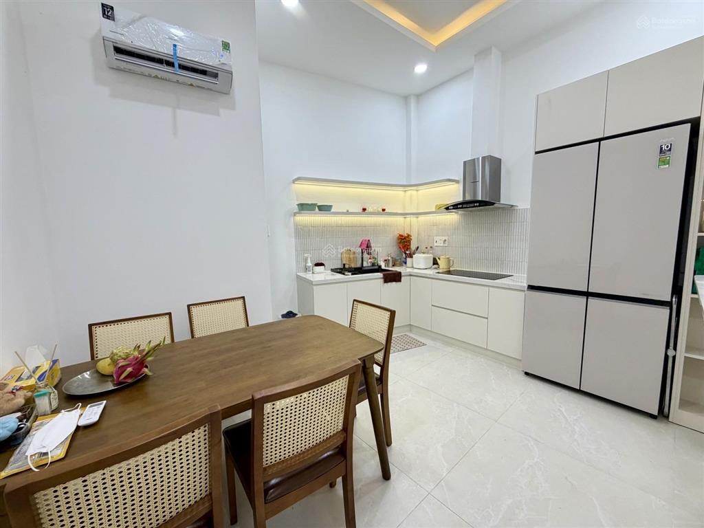 Nhà mới phong cách hiện đại âu cơ  tân bình hẻm ôtô thông 4 tầng nở hậu giá tốt