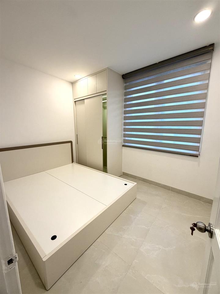 Nhà mới phong cách hiện đại âu cơ  tân bình hẻm ôtô thông 4 tầng nở hậu giá tốt
