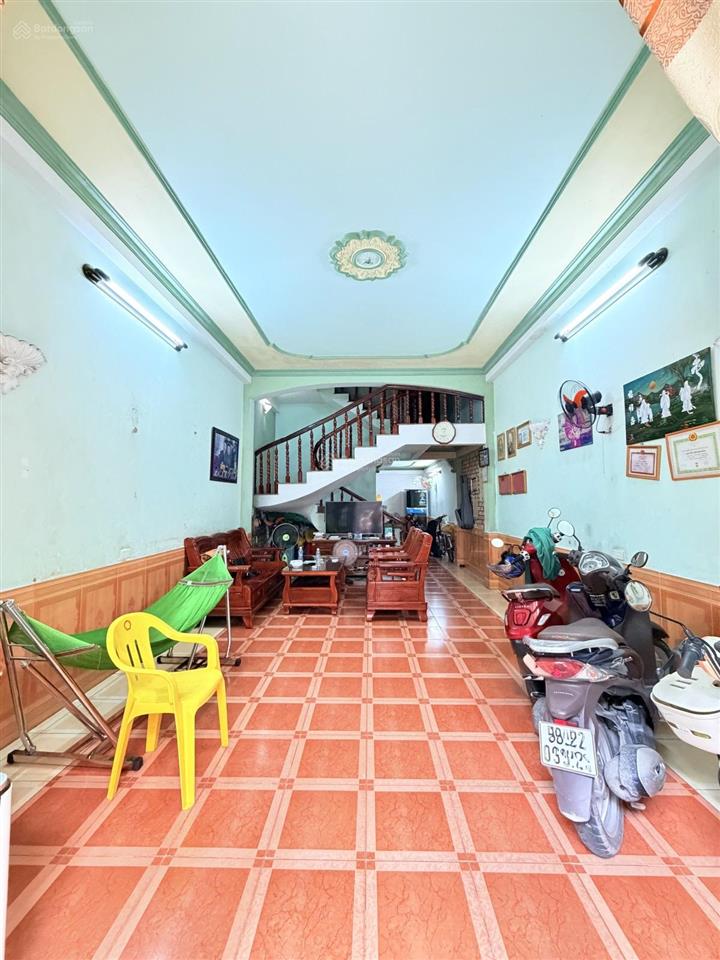 Bán nhà diện tích lớn 71m2(4.4x16m) khu tân sơn  tân bình cạnh sân bay 3tầng 4pn chỉ 6.4 tỷ
