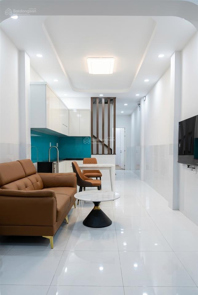 Gu thiết kế trắng xanh thêm phần ấm cúng lạc long quân  tân phú 42m2 có 3 phòng ngủ