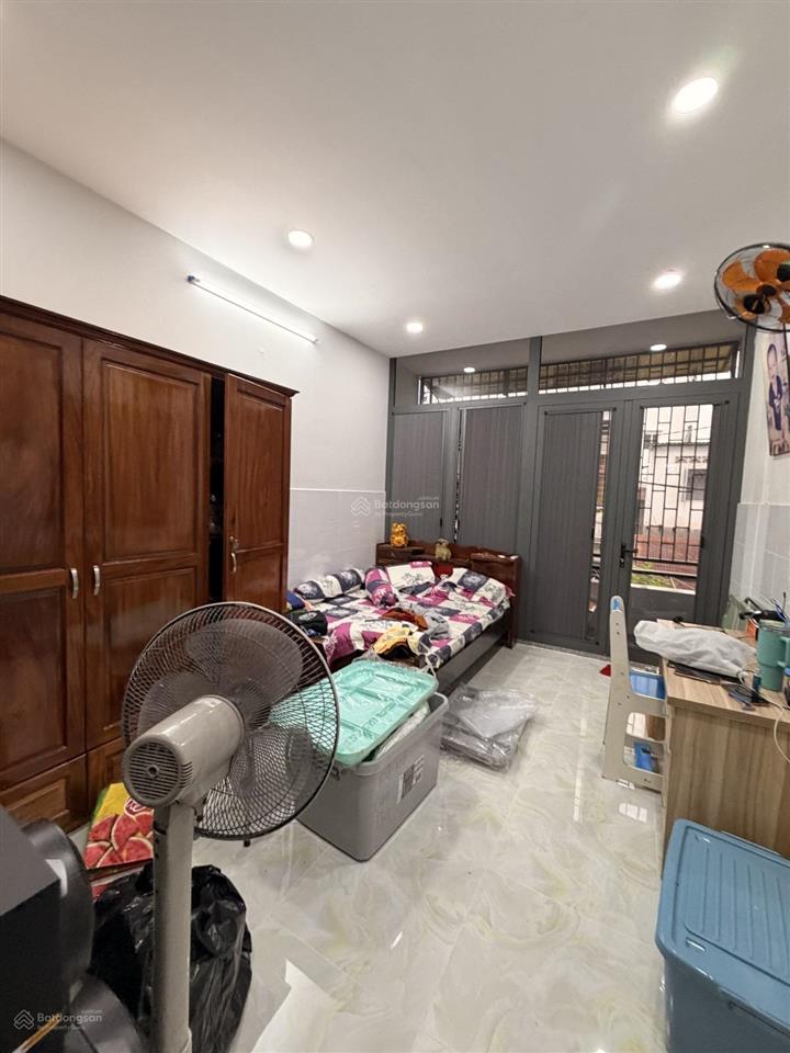 Bán nhà ngay nhà hát hoà bình 3 tháng 2  quận 10 hẻm xe hơi 45m2 chỉ 8.9 tỷ