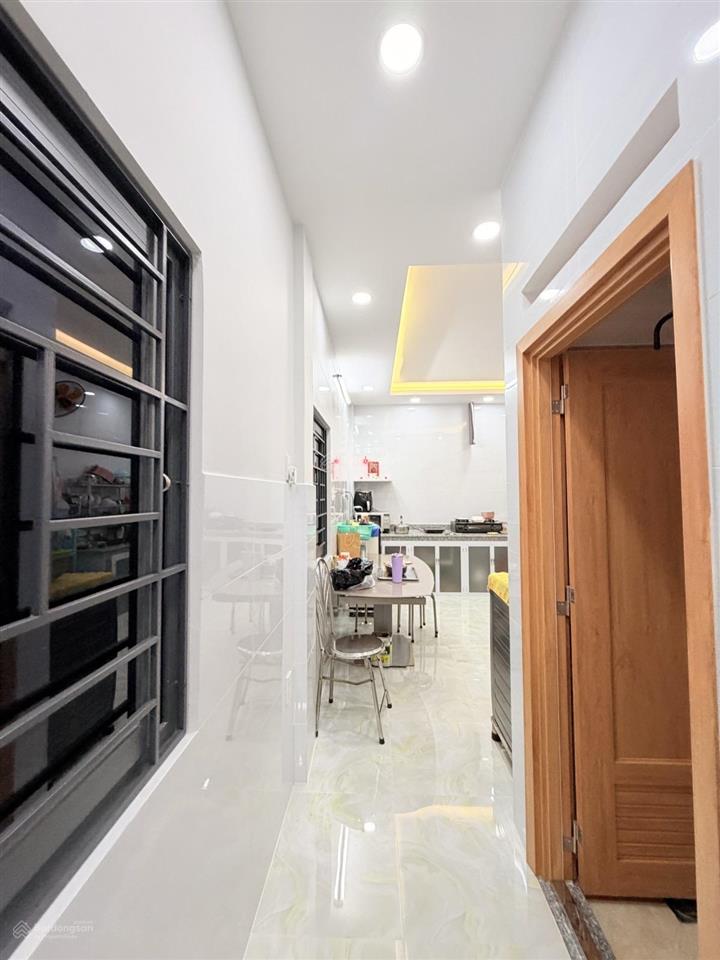 Bán nhà ngay nhà hát hoà bình 3 tháng 2  quận 10 hẻm xe hơi 45m2 chỉ 8.9 tỷ