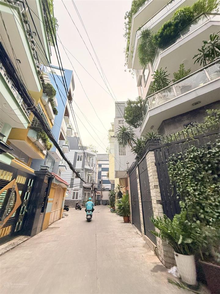 Bán nhà ngay nhà hát hoà bình 3 tháng 2  quận 10 hẻm xe hơi 45m2 chỉ 8.9 tỷ