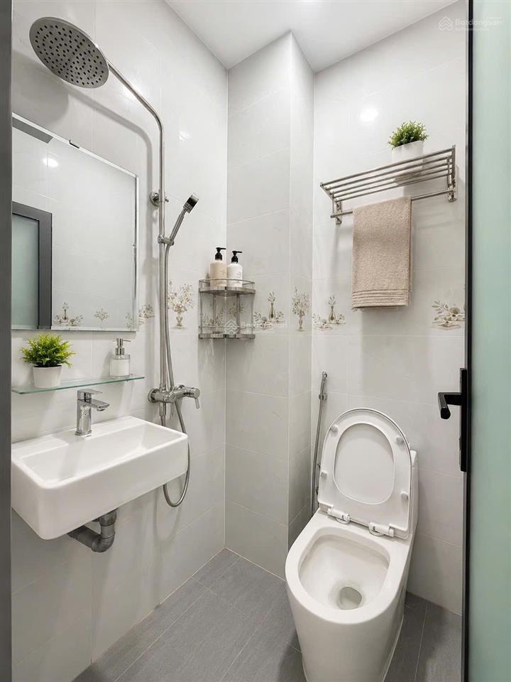 Đường 3c  bình tân bán nhà 3 tầng đủ công năng 2 phòng ngủ hẻm thông