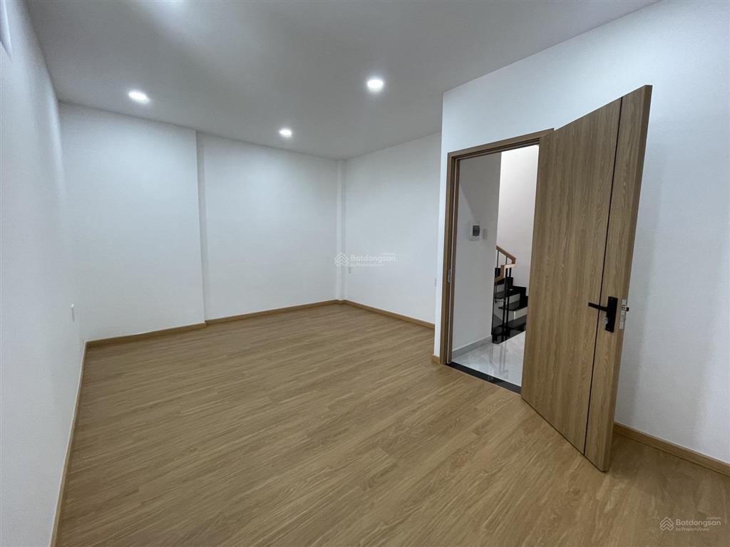 Có những căn vừa hoàn thiện xong đã có người hỏi mua nhà diện tích 55m2 có 4 phòng ngủ
