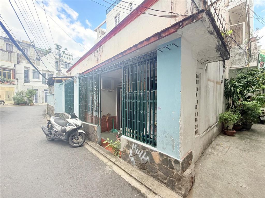 Lạc long quân  tân bình nhà ngang hiếm (10mx6m) lô góc chính chủ lâu năm