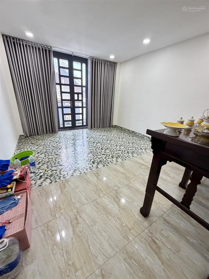 Hẻm xe hơi chợ vải phú thọ hòa tân phú. bán nhà 5 tầng ngang 4.1m x 14m nở hậu tài lộc