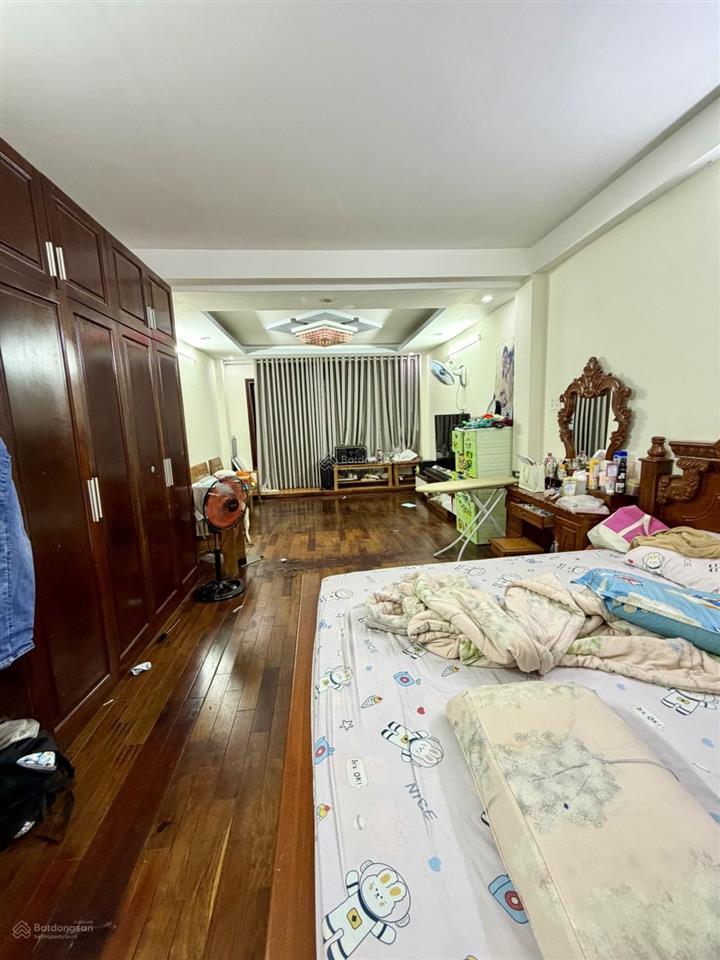 Hẻm xe hơi chợ vải phú thọ hòa tân phú. bán nhà 5 tầng ngang 4.1m x 14m nở hậu tài lộc