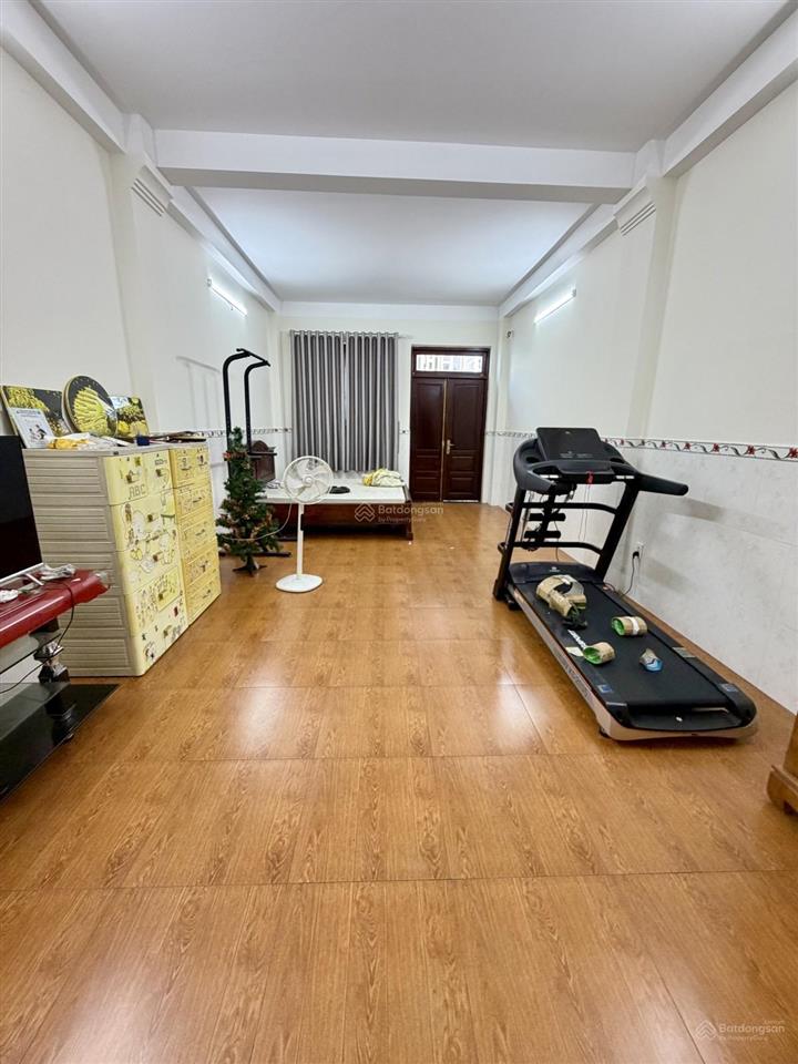 Hẻm xe hơi chợ vải phú thọ hòa tân phú. bán nhà 5 tầng ngang 4.1m x 14m nở hậu tài lộc