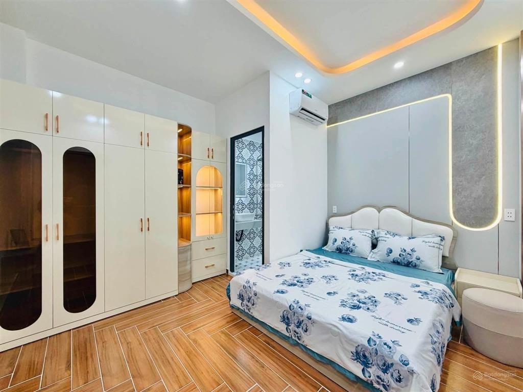 Nhà huỳnh văn nghệ  tân bình 4 tầng nở hậu 48m2 chỉ 6.68 tỷ
