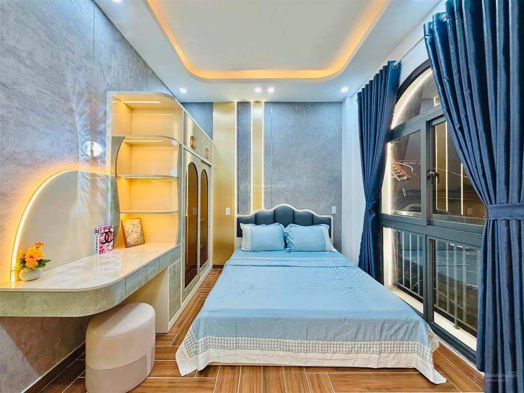 Nhà huỳnh văn nghệ  tân bình 4 tầng nở hậu 48m2 chỉ 6.68 tỷ