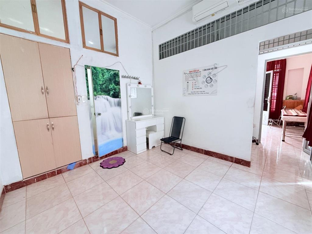 Nhà ngang hơn 5m 61m2 lô góc hẻm xe hơi khu vip bàu cát tân bình
