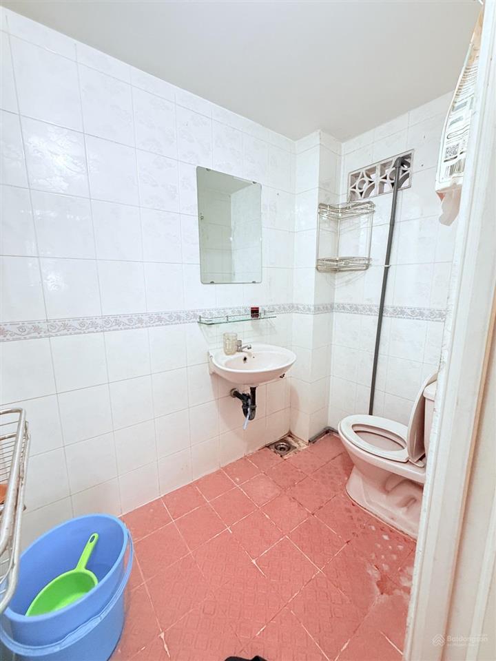 Nhà ngang hơn 5m 61m2 lô góc hẻm xe hơi khu vip bàu cát tân bình