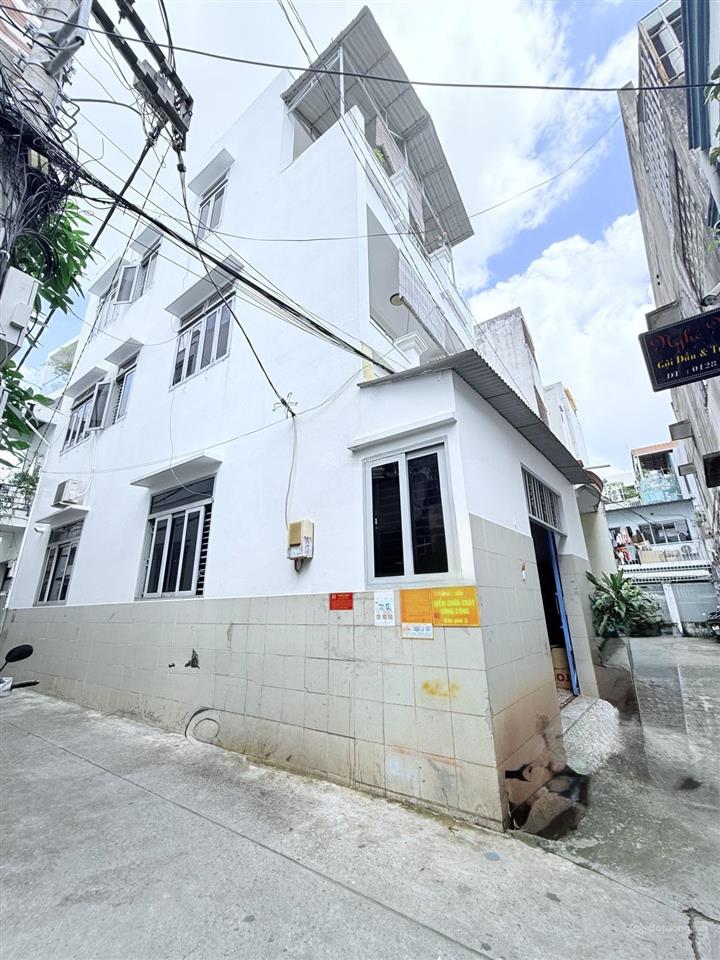 Nhà ngang hơn 5m 61m2 lô góc hẻm xe hơi khu vip bàu cát tân bình