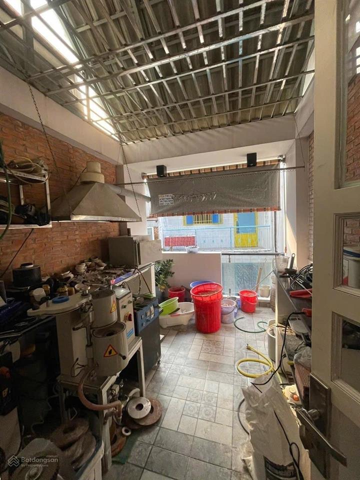 Không thể ngon hơn nhà quận 10 đường ngô gia tự 4 tầng 41m2 có 6 phòng ngủ giá tốt