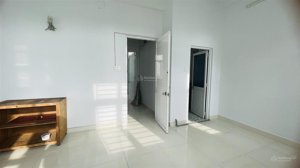 Ngộp bank nhà quận 3 4 tầng 94m2 sử dụng 6 phòng ngủ chỉ 6.99 tỷ