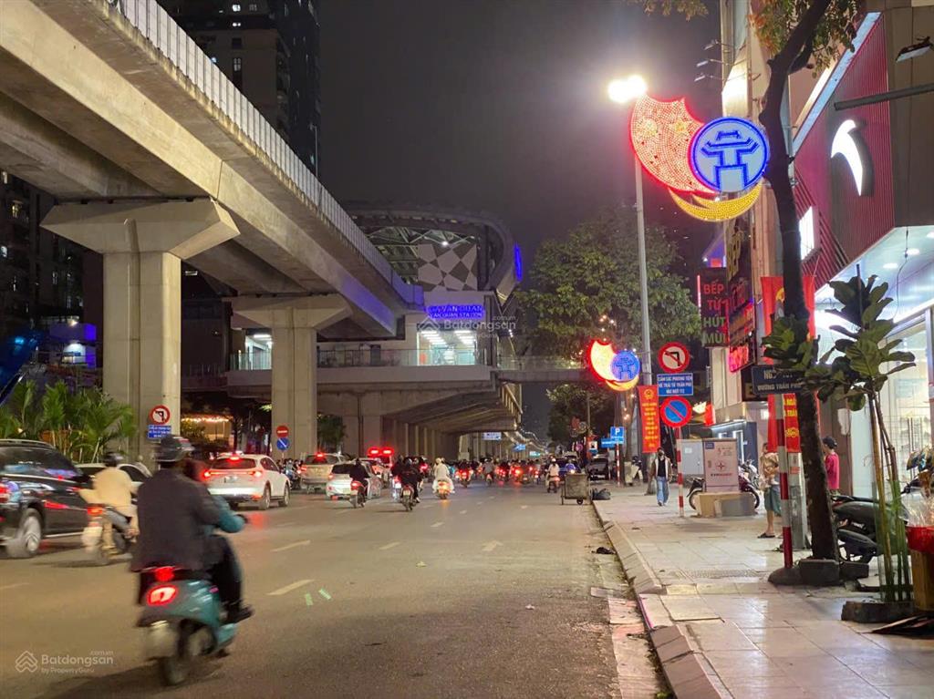 Ccmn 6 tầng đẹp nhất văn quán  dòng tiền to / năm , 4 mặt thoáng . dt 82m, loanh quanh 20 tỷ