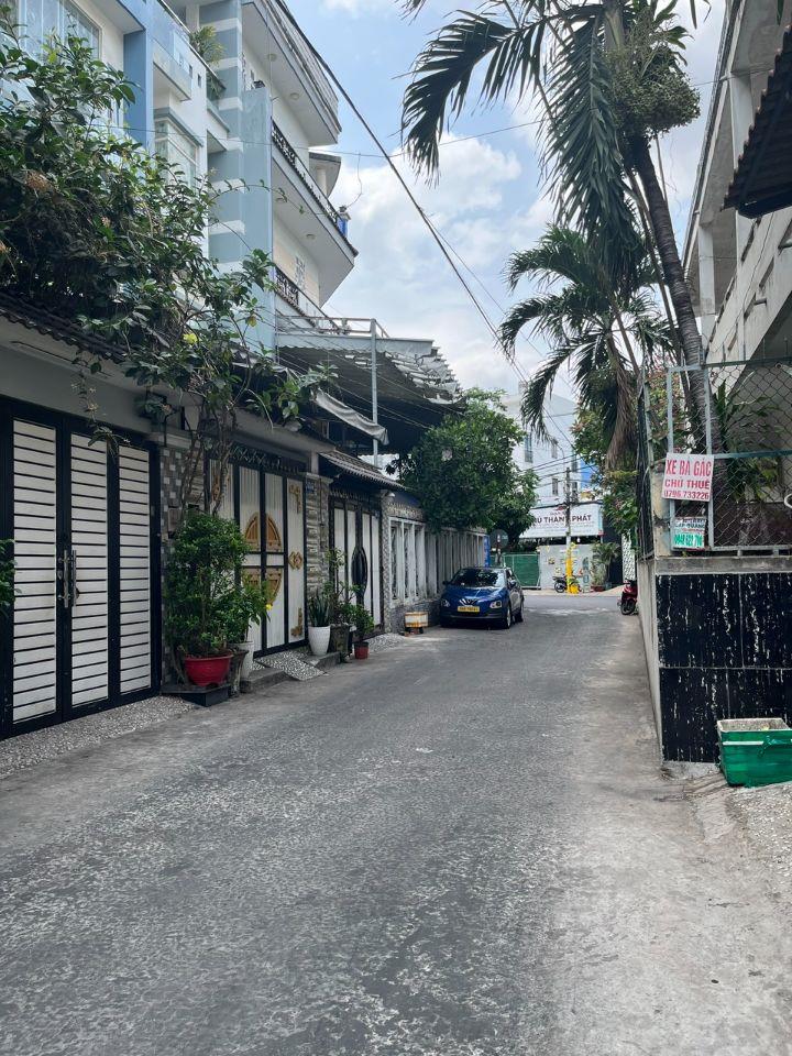 NHÀ KHU NAM HÙNG VƯƠNG – 4 TẦNG MỚI ĐẸP – HẺM XE HƠI – SÁT VÕ VĂN KIỆT  ​(NQY5061)