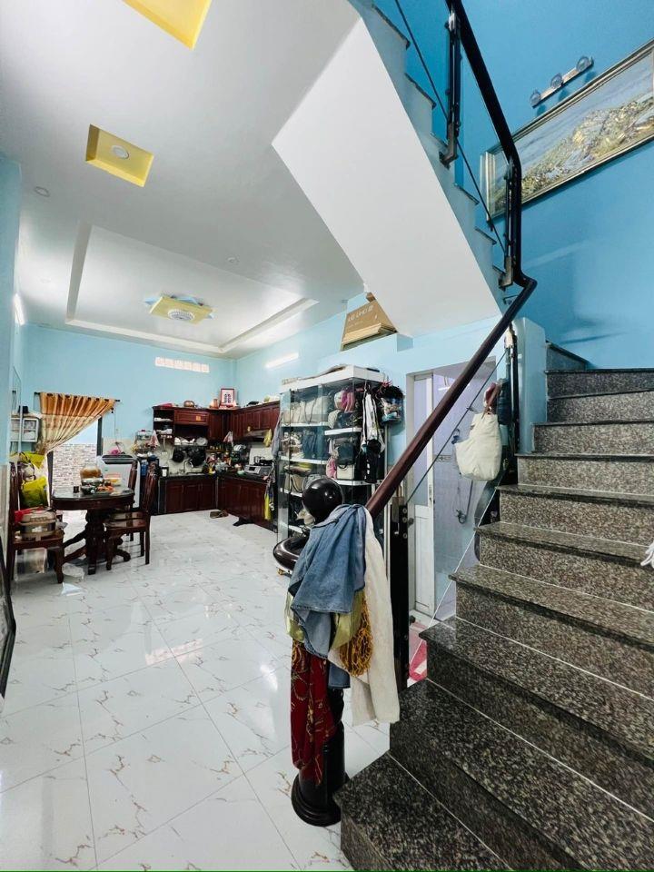 Nhà gần trục đường Võ Văn Kiêt (dtsd 64m ) hẻm xe tải ,pháp lý chuẩn shr 6₫ nhỉnh