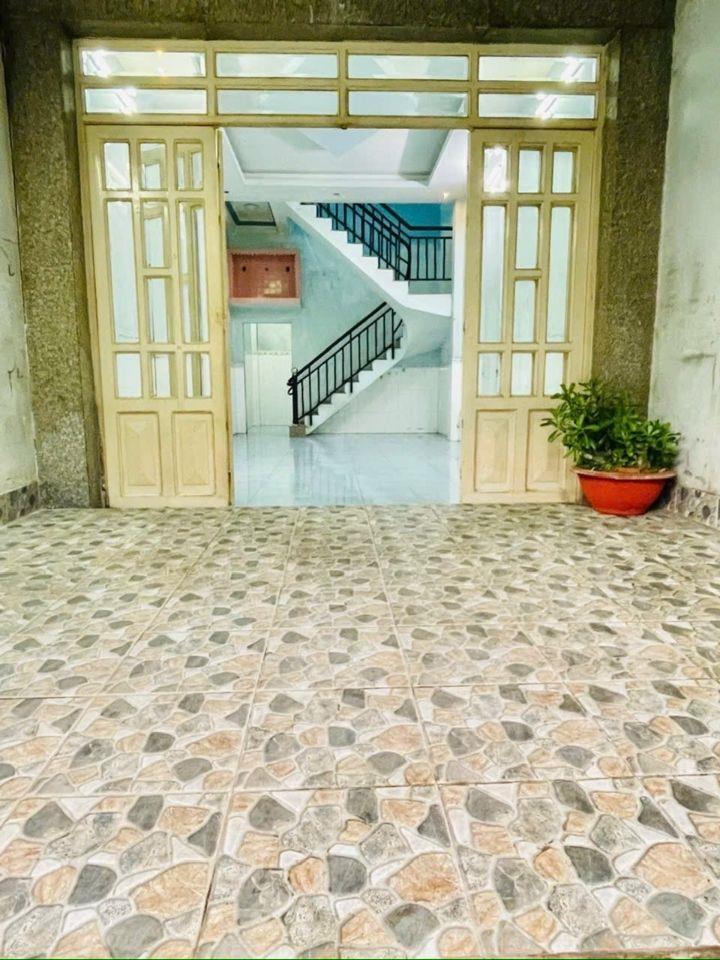 Nhà hẻm 6 mét sát mặt tiền Hương Lộ 2 (65m) có pn trệt , pháp lý chuẩn shr 5₫ nhỉnh 