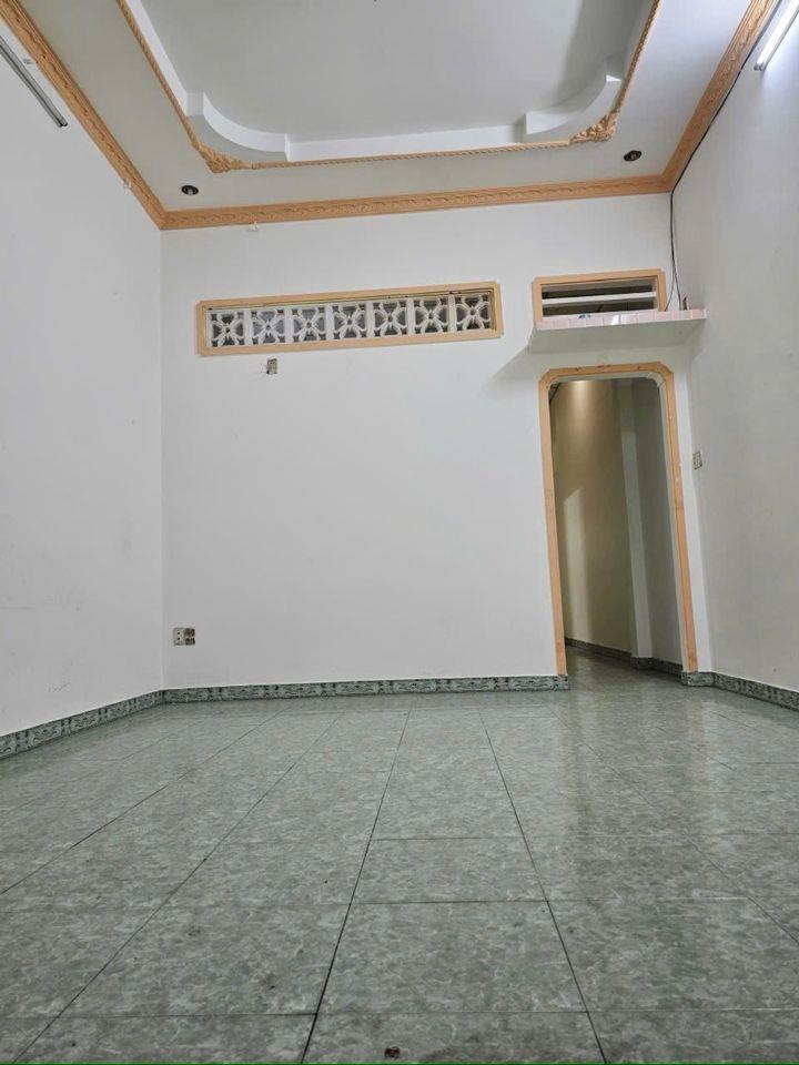 Nhà cấp 4 Tỉnh lộ 10 (4x15) hẻm xe hơi do khu dân trí cao pháp lý chuẩn shr 5đ nhỉnh 
