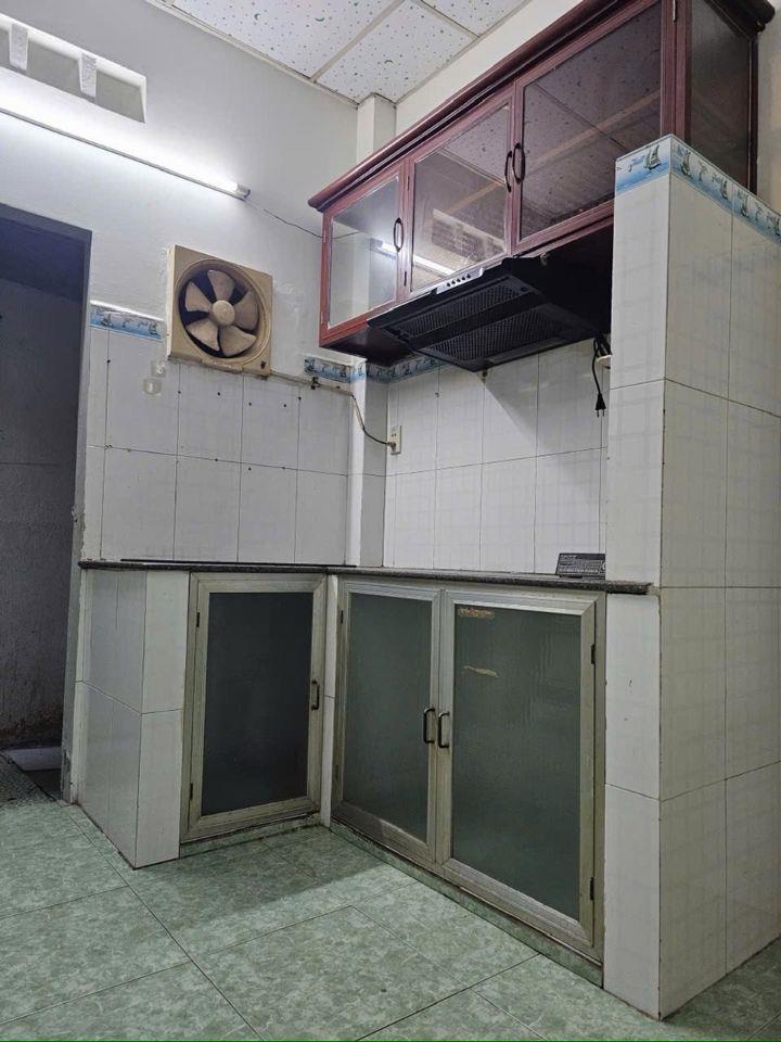 Nhà cấp 4 Tỉnh lộ 10 (4x15) hẻm xe hơi do khu dân trí cao pháp lý chuẩn shr 5đ nhỉnh 