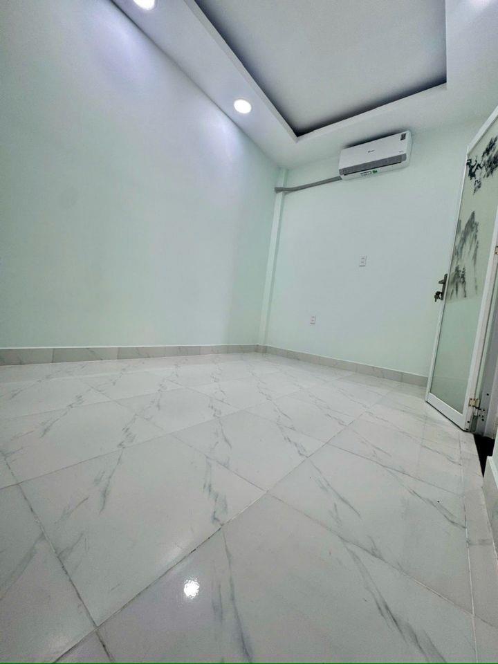 Nhà Võ Văn Kiet - An Dương Vương (4x10) hẻm xe hơi đỗ khu vực nhà cao tần 5₫ nhỉnh 