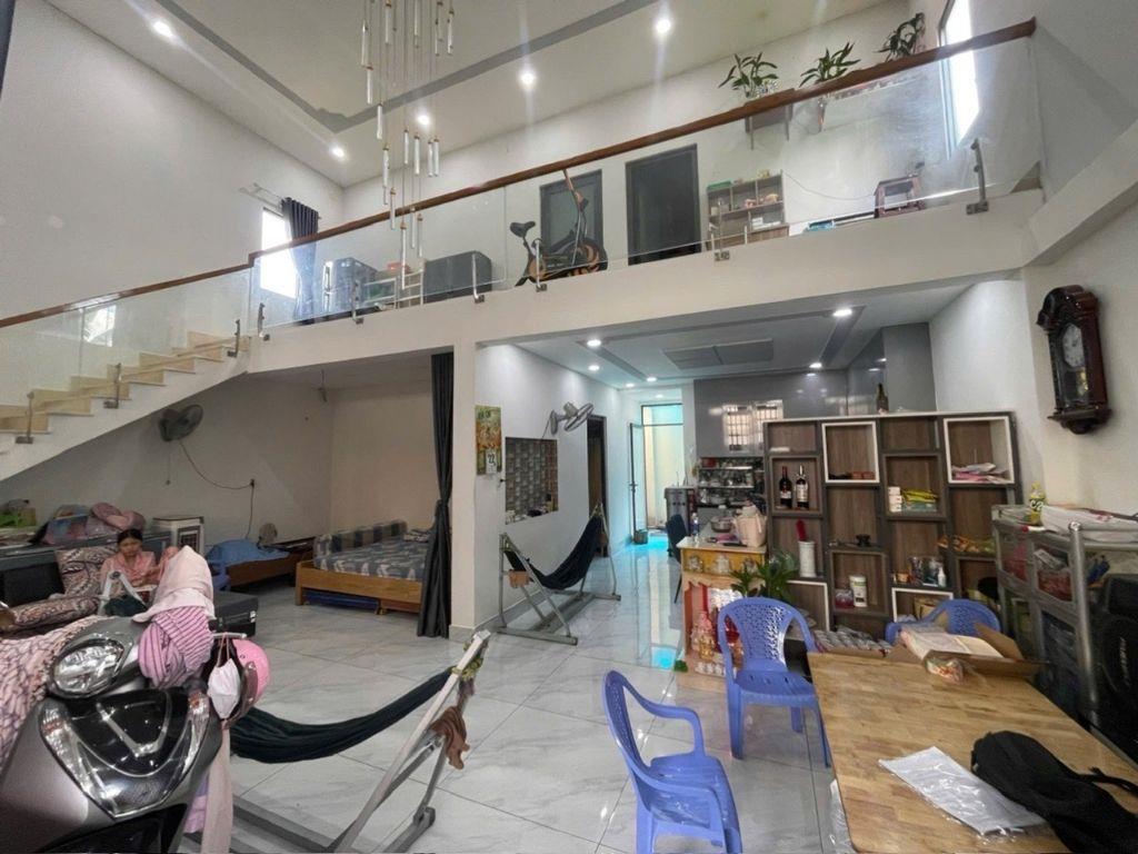 Nhà 2 tần ngang 8m Lê Đình Cẩn - BV Bình Tân (đt 113m ) hẻm xe hơi đỗ pháp lý chuẩn 7d  