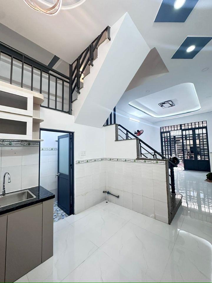 Nhà 2 tần khu Gò Xoài (4x12) hẻm xe hơi dỗ pháp lý chuẩn shr 4₫ nhỉnh 